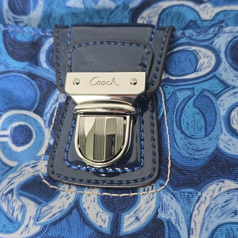 NWT Coach Blue Patterned Crossbody Bag - Picture 3 of 10
